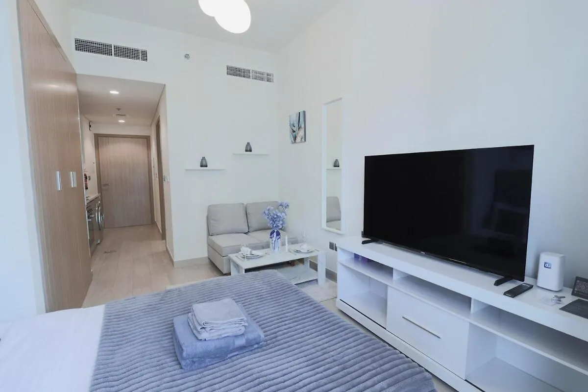 Lovely Studio In Azizi Riviera Dubai